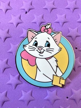 Disney Enchanted Ensembles Marie Pin Mystery Pin Aristocats